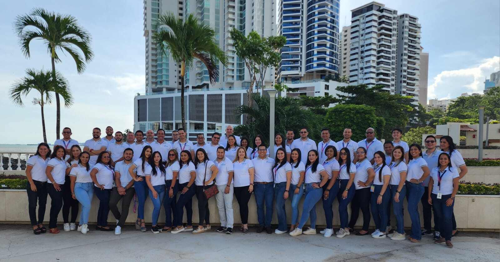2024-Panama-APC-Experian-Photo