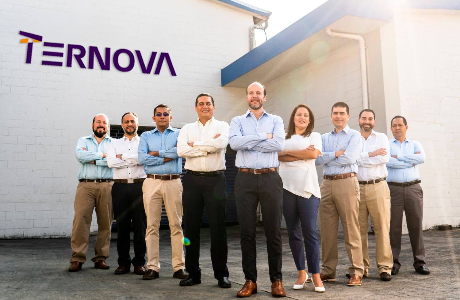 2022_El-Salvador_Ternova-Large-Company-Photo
